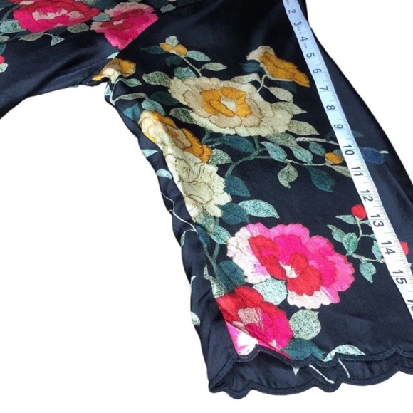 Johnny Was - Charlotte Rose Scalloped Silk Tunic - XL - Picture 13 of 16